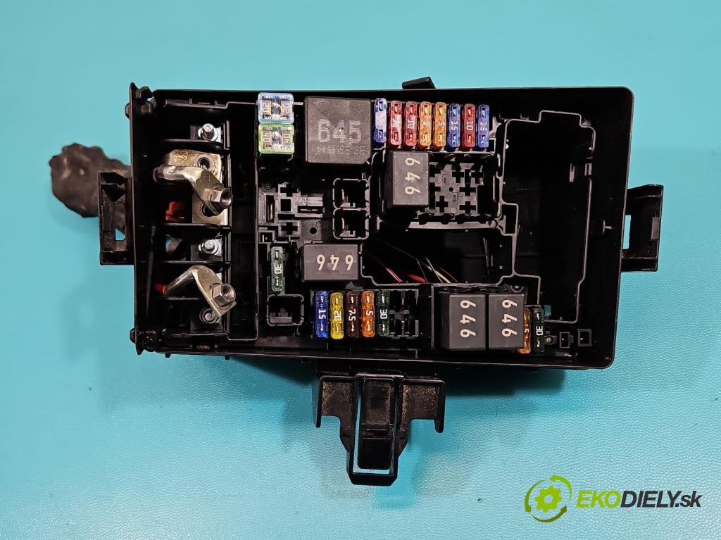 Seat Leon III 2012-2020 1.8 TSI 179KM automatic 132 kW 1798 cm3 5- skříňka pojistková 5Q0907361A (Pojistkové skříňky)