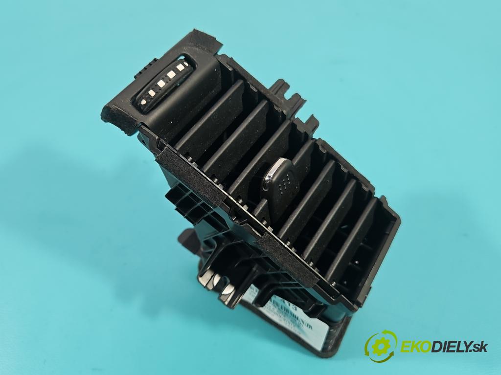 Opel Mokka A 2012-2019 1.6 cdti 136 HP automatic 100 kW 1598 cm3 5- Mřížka: kúrenia stredová 42514220 (Mriežka kúrenia (fukár))