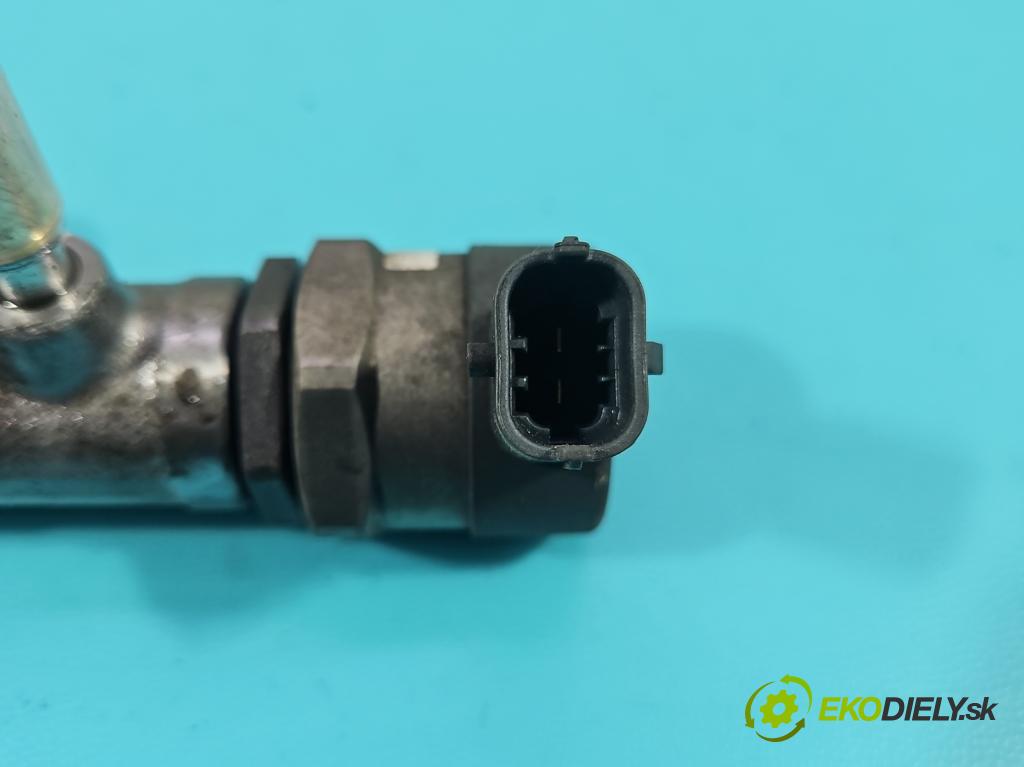 Land rover Discovery Sport 2014-2019 L550 2.0 Td 179KM automatic 132 kW 1999 cm3 5- lišta vstrekovacia 0445214332 (Vstrekovacia lišta)