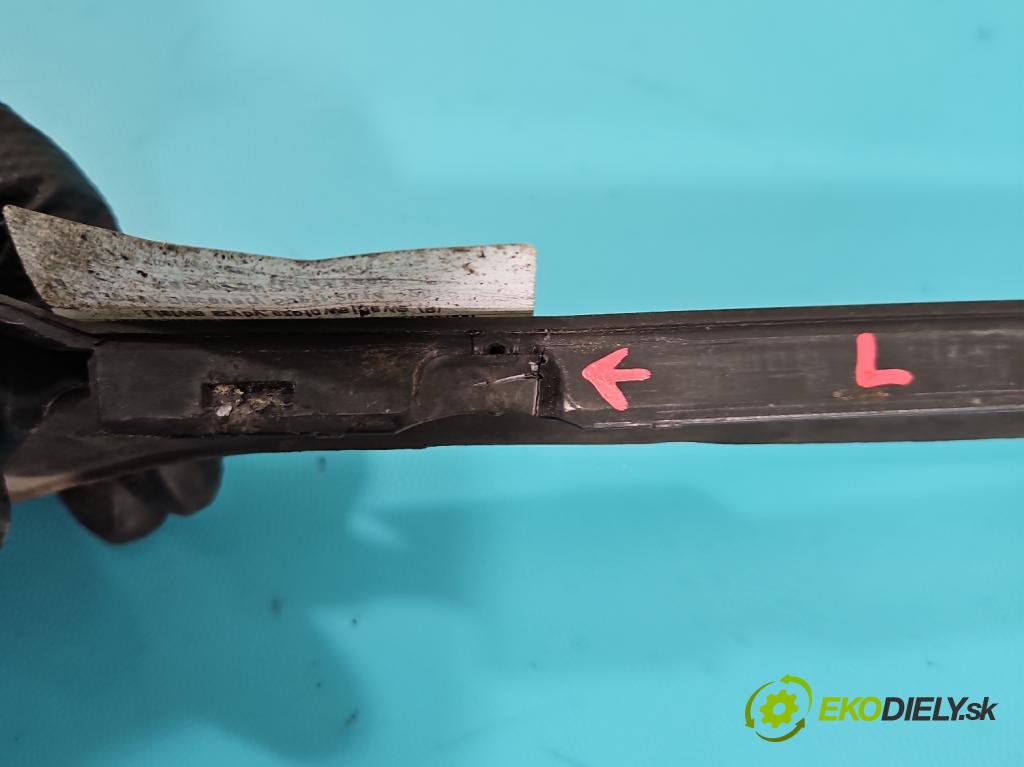 Land rover Discovery Sport 2014-2019 L550 2.0 Td 179KM automatic 132 kW 1999 cm3 5- lišta Okna: čelné: ľavé FK72-025A53-A