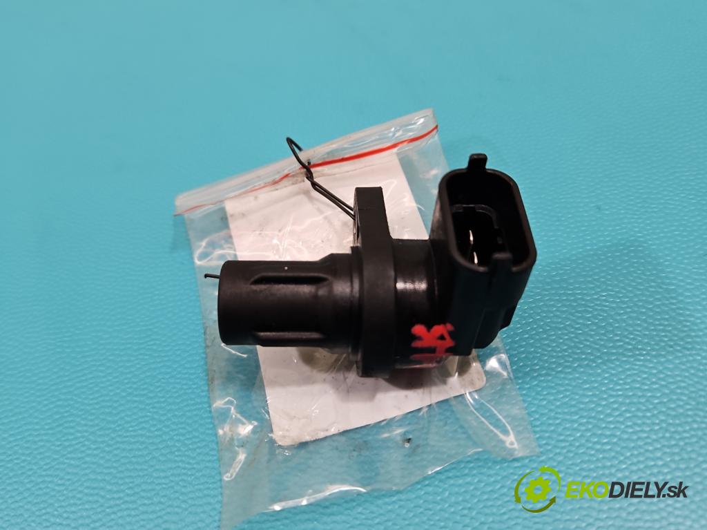 Land rover Discovery Sport 2014-2019 L550 2.0 Td 179KM automatic 132 kW 1999 cm3 5- snímač pozice: hřídele vačkový G4D3-12K073-AA (Snímač polohy klikového hřídele)