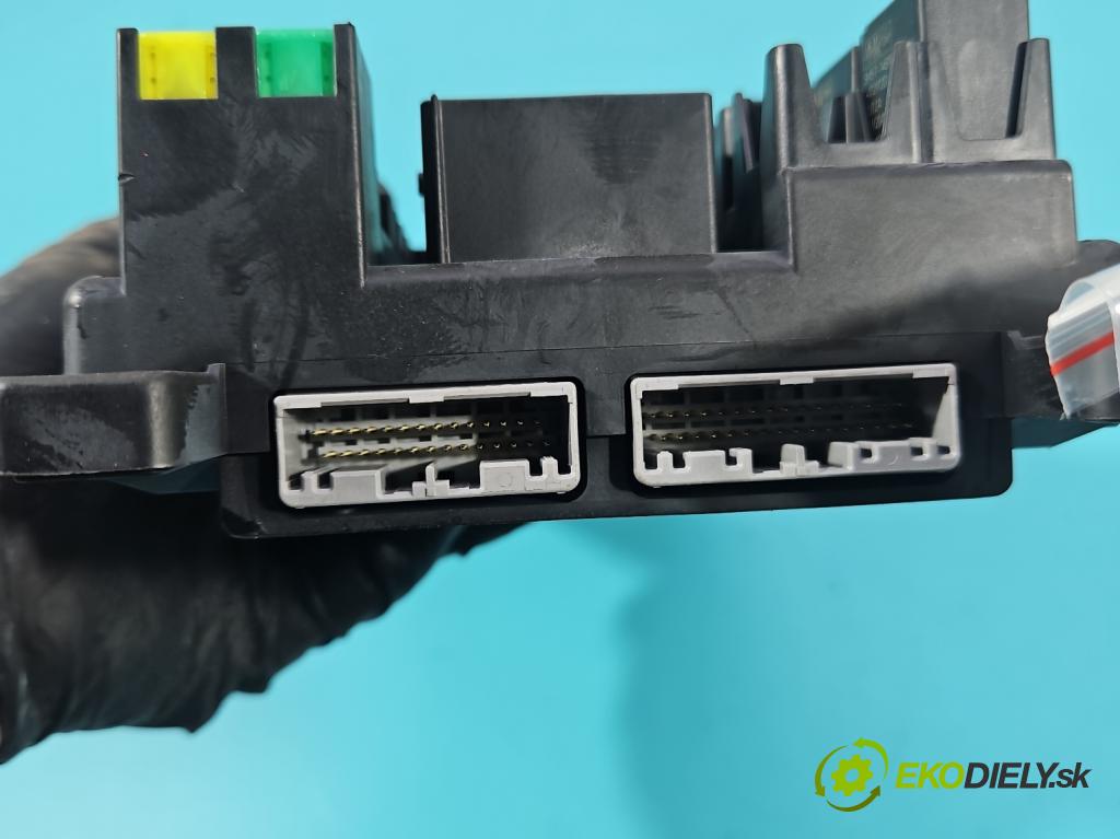 Land rover Discovery Sport 2014-2019 L550 2.0 Td 179KM automatic 132 kW 1999 cm3 5- skříňka pojistková FK72-14F041-AE (Pojistkové skříňky)