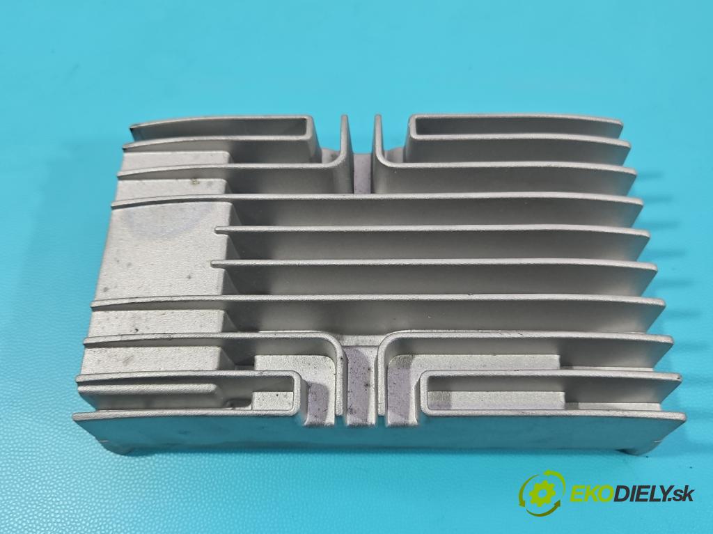 Land rover Discovery Sport 2014-2019 L550 2.0 Td 179KM automatic 132 kW 1999 cm3 5- Zesilovač: FK72-19C164-ZF (Zosilňovač)