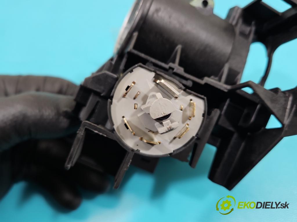 Opel Zafira A 1999-2005 2.0 dti 101 HP manual 74 kW 1995 cm3 5- Spínačka  (Spínacia skrinka)