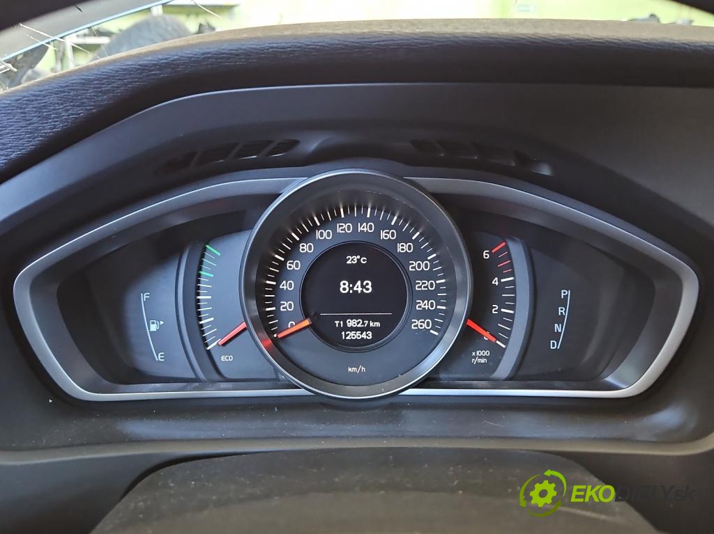 Volvo V40 II 2012-2019 2.0 D3 150 HP automatic 110 kW 1984 cm3 5- prístrojovka/ budíky 31412872 (Prístrojová doska)