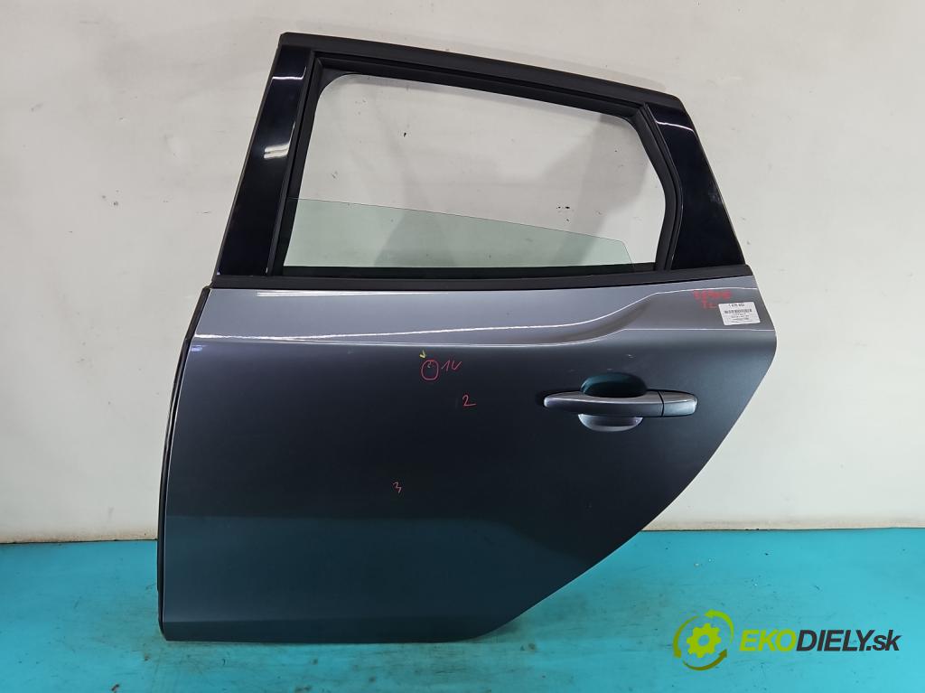 Volvo V40 II 2012-2019 2.0 D3 150 hp automatic 110 kW 1984 cm3 5- dveře zadní levé  (Klika dveří ostatní)
