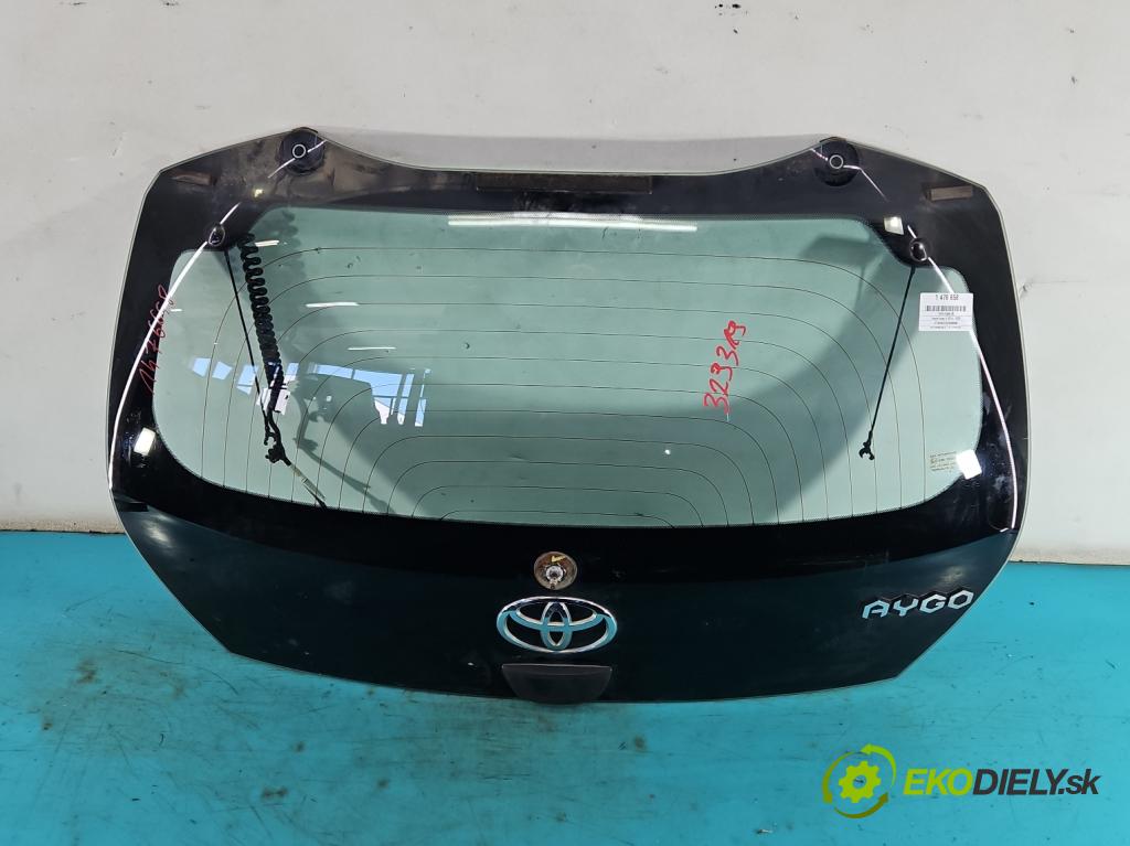 Toyota Aygo II 2014-2022 1.0 vvti 69KM manual 51 kW 998 cm3 5- zadní kufrové dveře  (Zadní kapota (kufr))