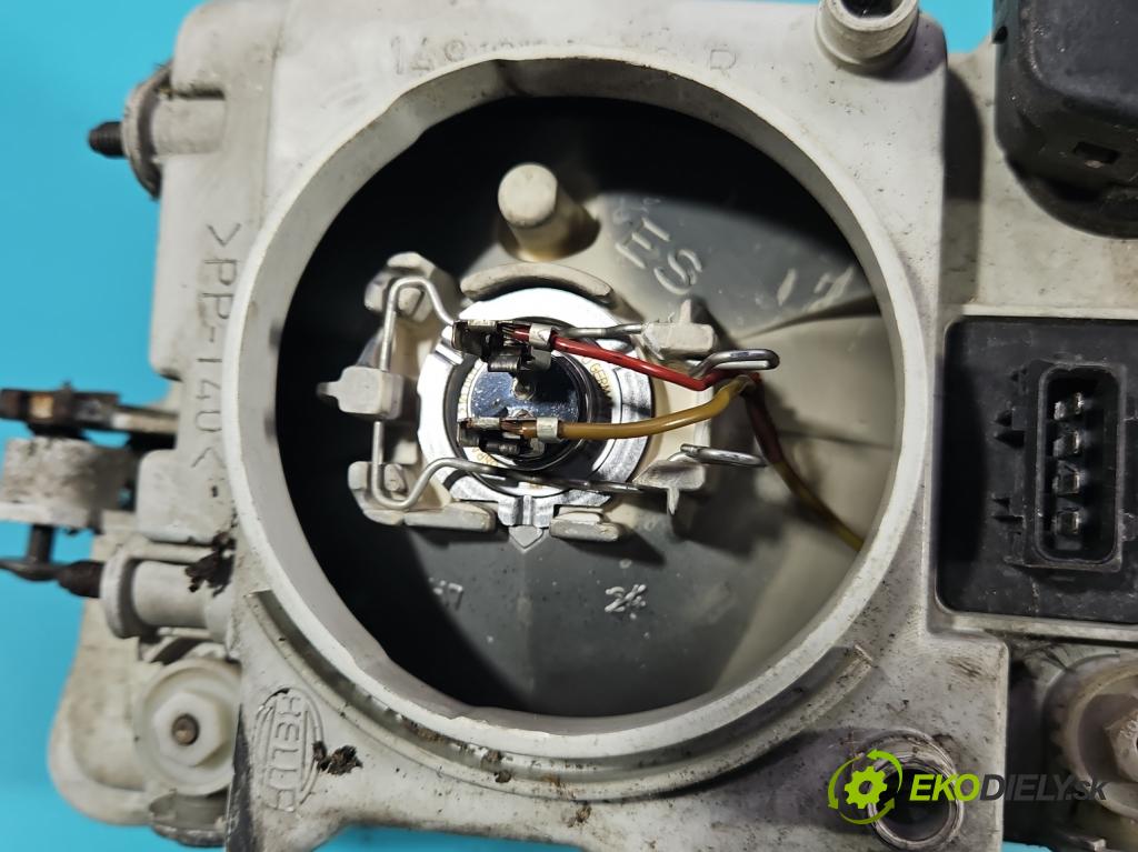 Volvo V40 I 1995-2004 1.8 16V 120 HP manual 88 kW 1783 cm3 5- Reflektor: pravý  (Svetlo predné pravé)