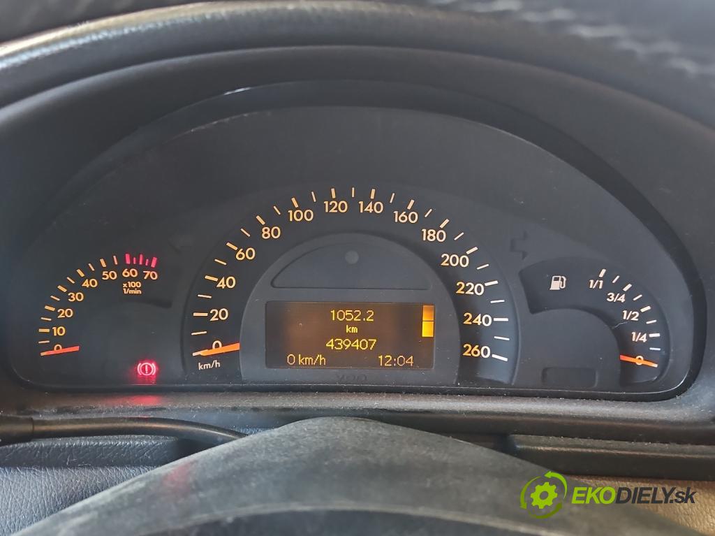 Mercedes C W203 2000-2007 1.8 kompressor 163 HP automatic 120 kW 1796 cm3 5- prístrojovka/ budíky A2035407611 (Prístrojová doska)