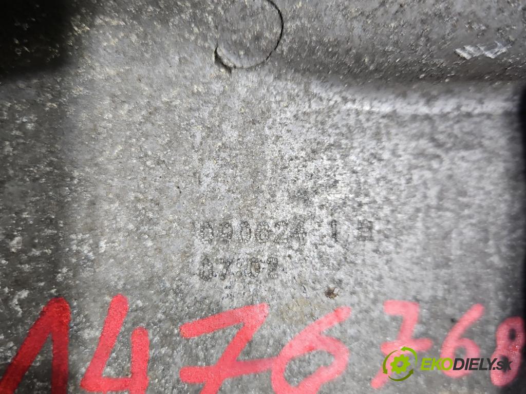 Hyundai I30 I 2007-2012 1.4 16V 109 HP manual 80,2 kW 1396 cm3 5- vaňa olejová 21135-2B010 (Olejová vaňa)