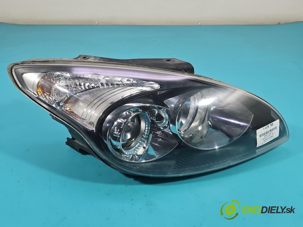 Hyundai I30 I 2007-2012 1.4 16V 109 HP manual 80.2 kW 1396 cm3 5- Reflektor: pravý  (Svetlo predné pravé)