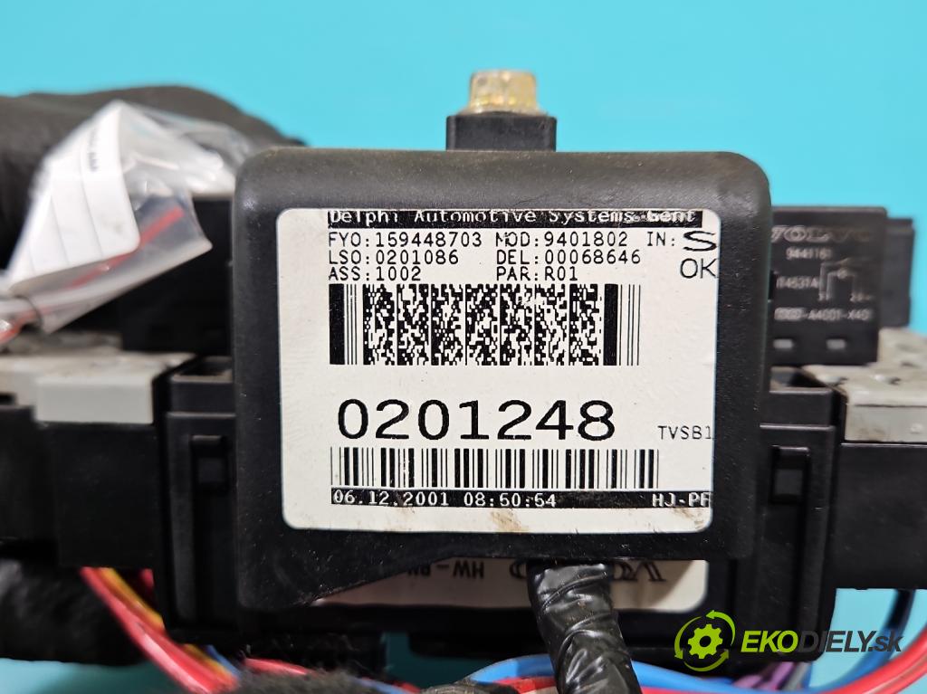 Volvo S60 I 2000-2010 2.4 20V 140 hp manual 103 kW 2435 cm3 4- skříňka pojistková 8676286 (Pojistkové skříňky)