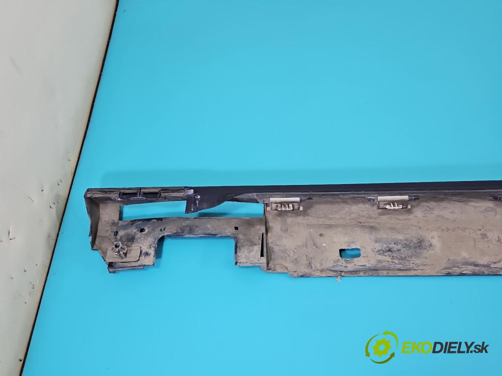 Audi A7 4G 2010-2018 4.0 V8 TFSI 420hp automatic 309 kW 3993 cm3 5- lišta práh: pravé 4G8853856E (Prahová lišta)