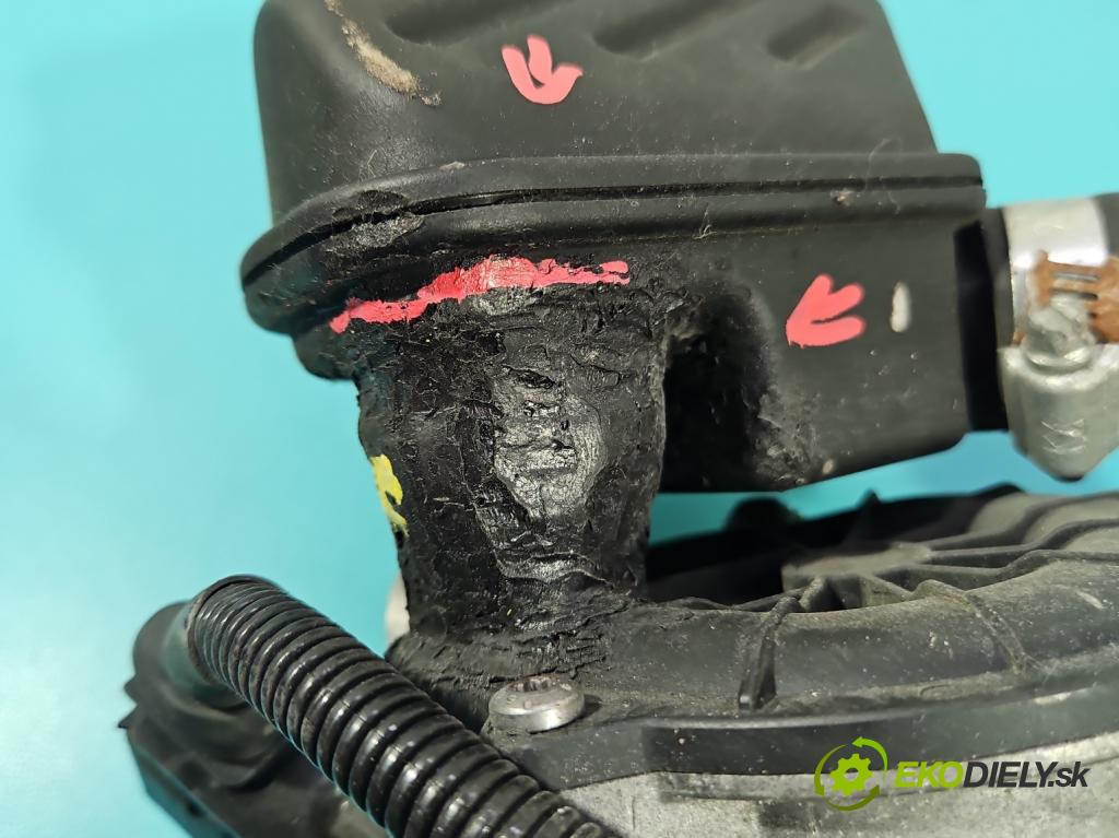 Audi A7 4G 2010-2018 4.0 V8 TFSI 420 hp automatic 309 kW 3993 cm3 5- pompa vzduchu sekundární: 420903321