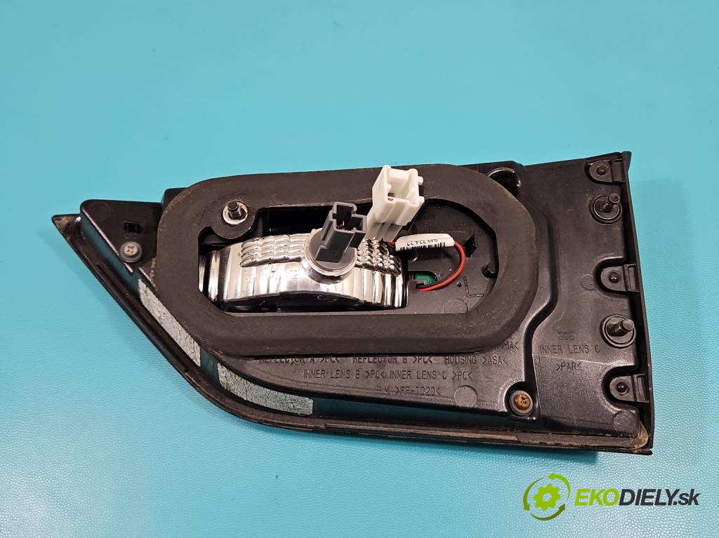 Infiniti QX60 2012- 3.5 V6 265KM automatic 195 kW 3498 cm3 5- svetlo / reflektor zadné ľavé  (Kľučka dverí ostatné)