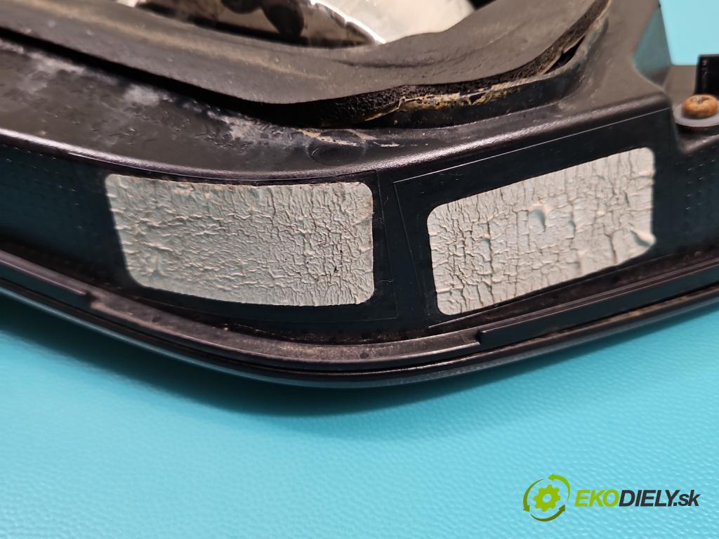 Infiniti QX60 2012- 3.5 V6 265KM automatic 195 kW 3498 cm3 5- světlo zadní pravé 949224 (Klika dveří ostatní)