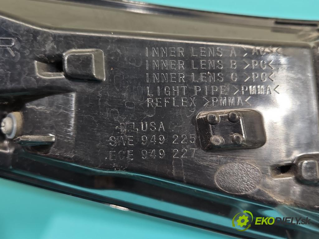 Infiniti QX60 2012- 3.5 V6 265KM automatic 195 kW 3498 cm3 5- světlo zadní pravé 949225 (Klika dveří ostatní)