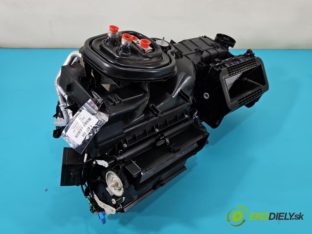 Skoda Superb III 2015-2024 2.0 TDI 190 hp automatic 140 kW 1968 cm3 5- radiátor 5QH816005D (Radiátor topení)