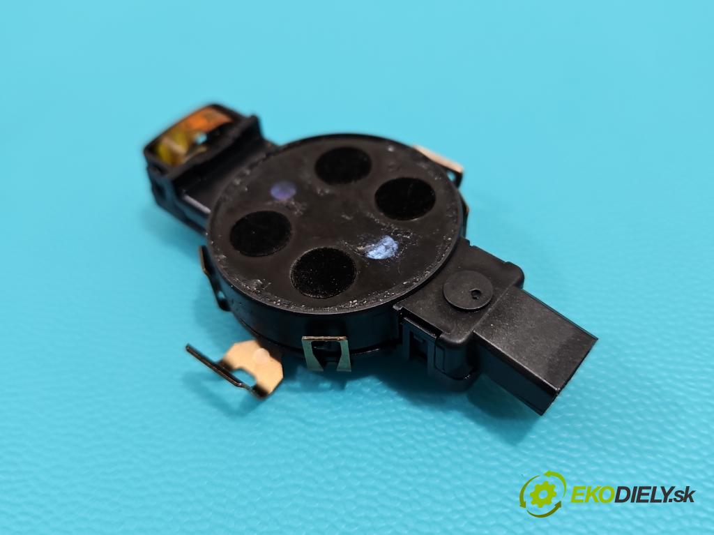 Skoda Superb III 2015-2024 2.0 TDI 190 HP automatic 140 kW 1968 cm3 5- snímač déšť: 500955547B (Snímač dažďa)