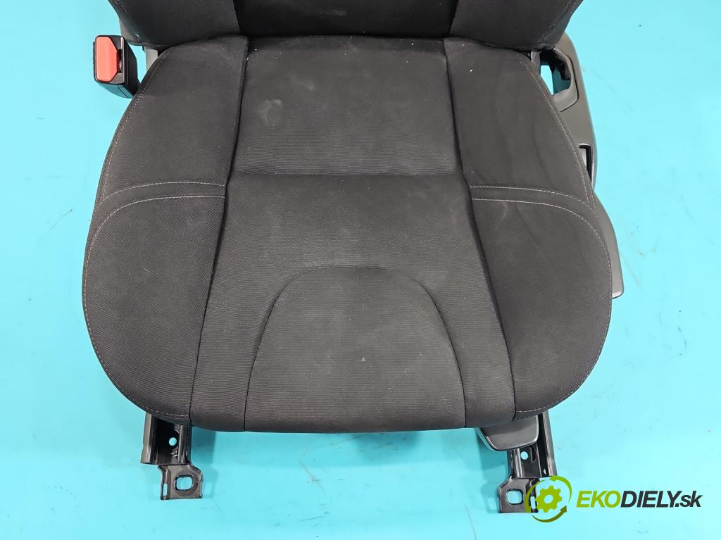 Volvo V40 II 2012-2019 2.0 D3 150 HP automatic 110 kW 1984 cm3 5- Sedačka ľavý  (Sedadlo)