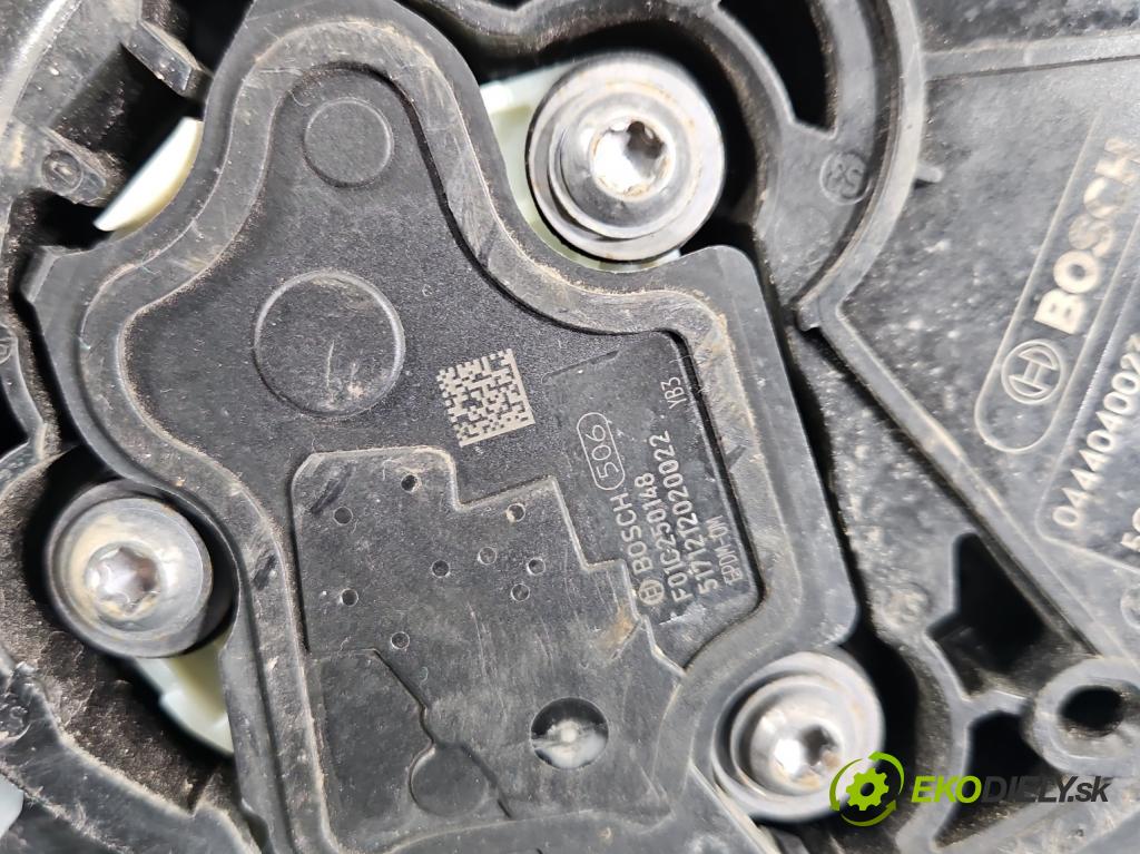 Skoda Superb III 2015-2024 2.0 TDI 190 HP automatic 140 kW 1968 cm3 5- Nádrž: AdBlue: 3Q0131877D