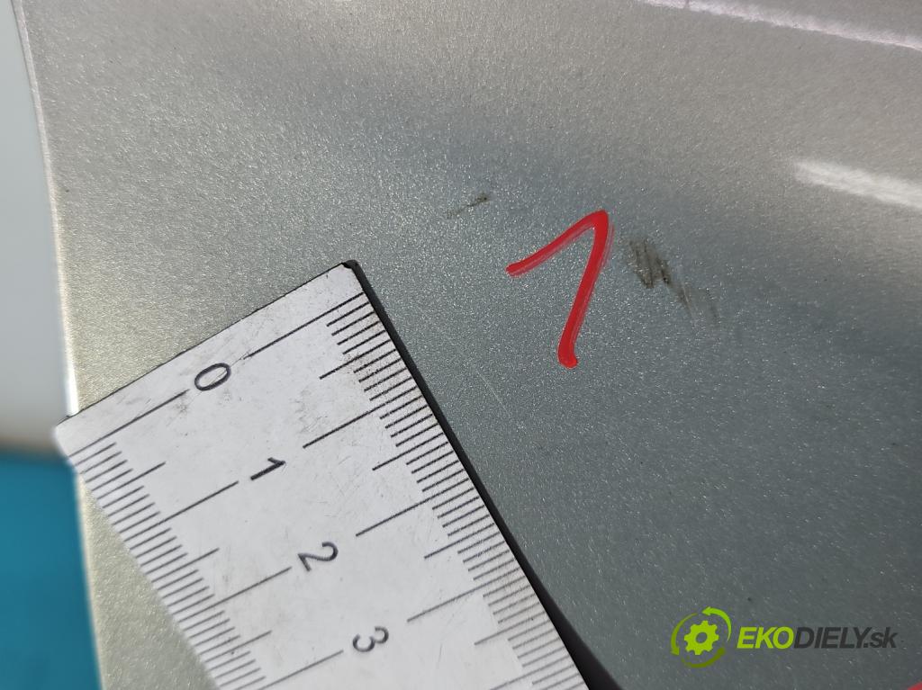 Toyota Avensis II T25 2003-2008 1.8 16V 129 hp manual 95 kW 1794 cm3 5- zadní kufrové dveře  (Zadní kapota (kufr))