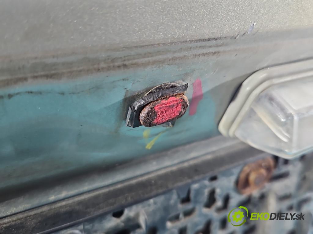 Toyota Avensis II T25 2003-2008 1.8 16V 129 hp manual 95 kW 1794 cm3 5- zadní kufrové dveře  (Zadní kapota (kufr))