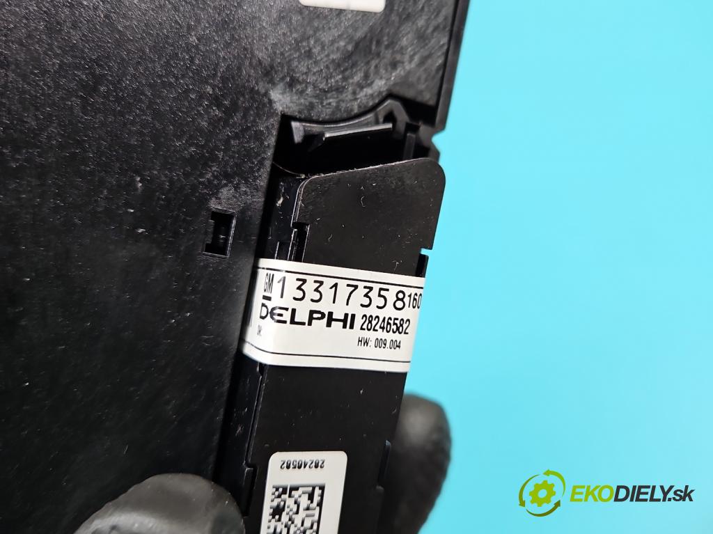 Opel Astra IV 2009-2015 1.4 T 140 HP manual 103 kW 1364 cm3 5- Radio originál 39019097