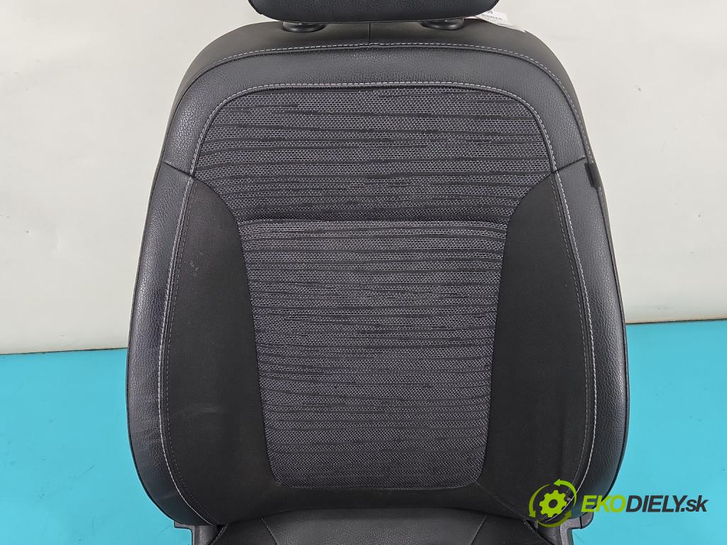 Opel Astra IV 2009-2015 1.4 T 140 HP manual 103 kW 1364 cm3 5- Sedačka ľavý  (Sedadlo)