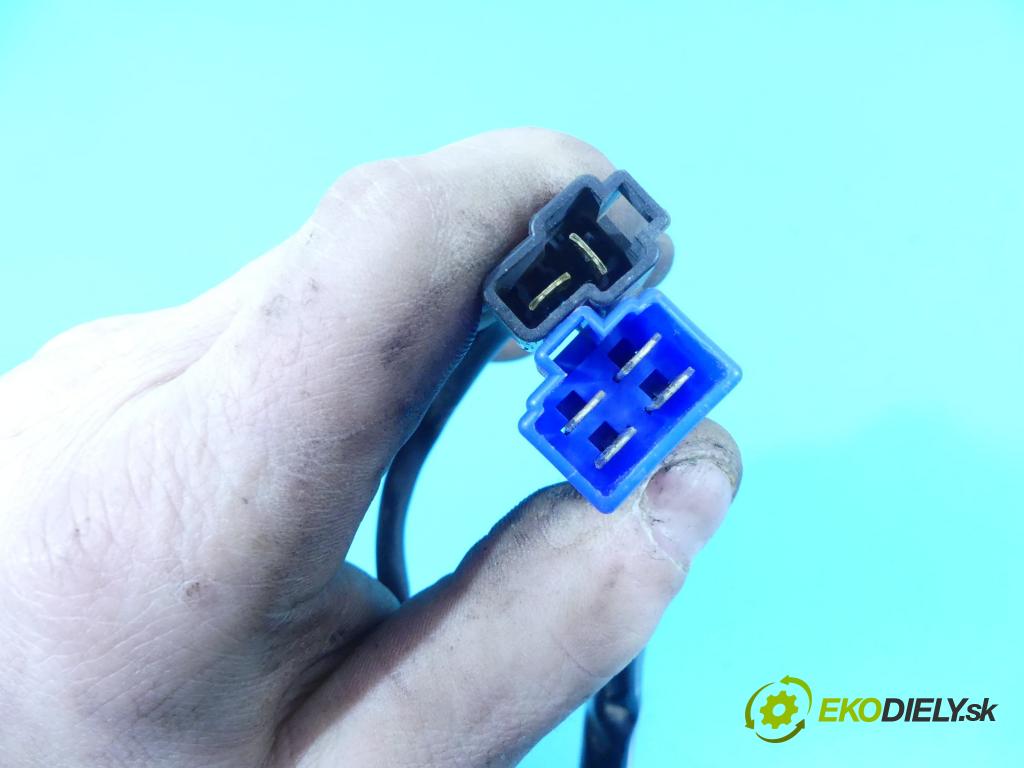 Subaru Forester I SF 1997-2002 2.0 boxer 122 HP manual 90 kW 1994 cm3 5- Spínačka  (Spínacia skrinka)