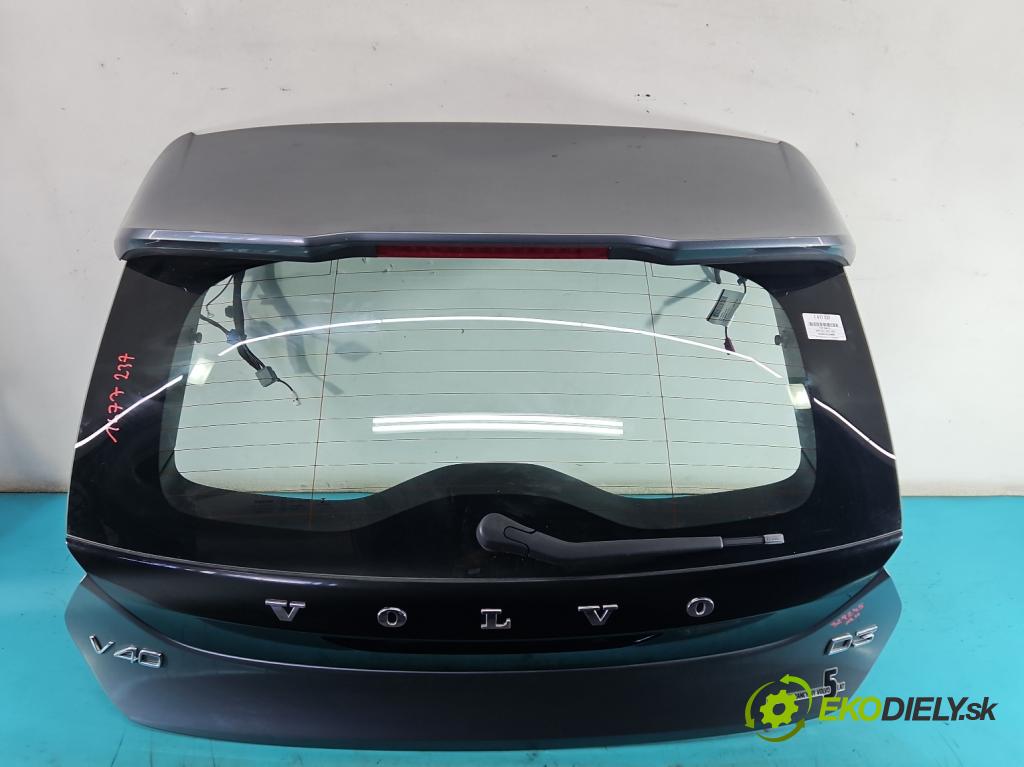 Volvo V40 II 2012-2019 2.0 D3 150 hp automatic 110 kW 1984 cm3 5- zadní kufrové dveře  (Zadní kapota (kufr))