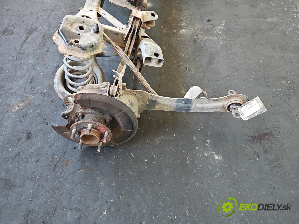 Volvo V40 II 2012-2019 2.0 D3 150 HP automatic 110 kW 1984 cm3 5- zadna výstuha 31406223 (Výstuha zadná)