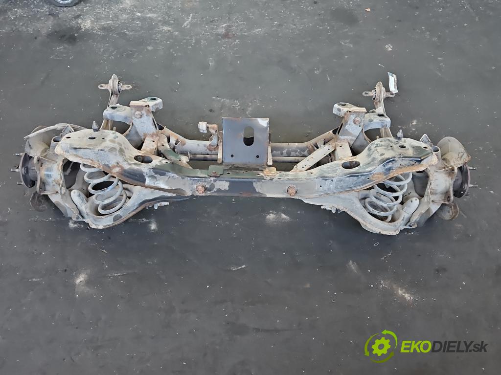 Volvo V40 II 2012-2019 2.0 D3 150 HP automatic 110 kW 1984 cm3 5- zadna výstuha 31406223 (Výstuha zadná)