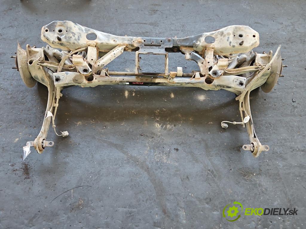 Volvo V40 II 2012-2019 2.0 D3 150 HP automatic 110 kW 1984 cm3 5- zadna výstuha 31406223 (Výstuha zadná)