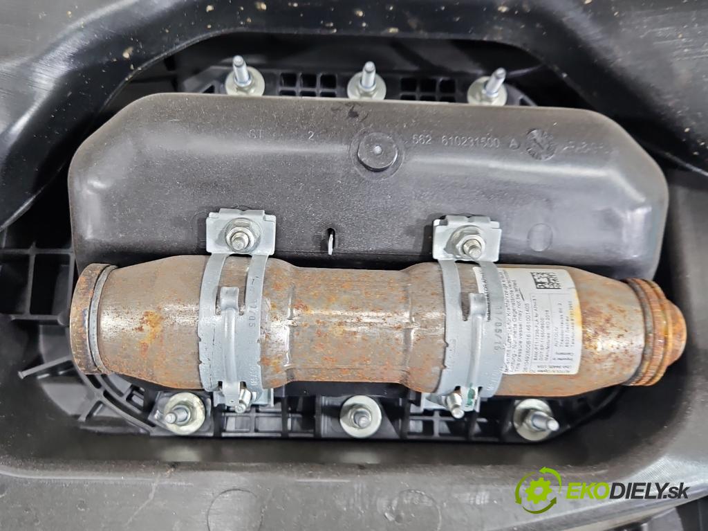 Opel Astra IV 2009-2015 1.4 T 140 hp manual 103 kW 1364 cm3 5- kokpit,přistrojova deska