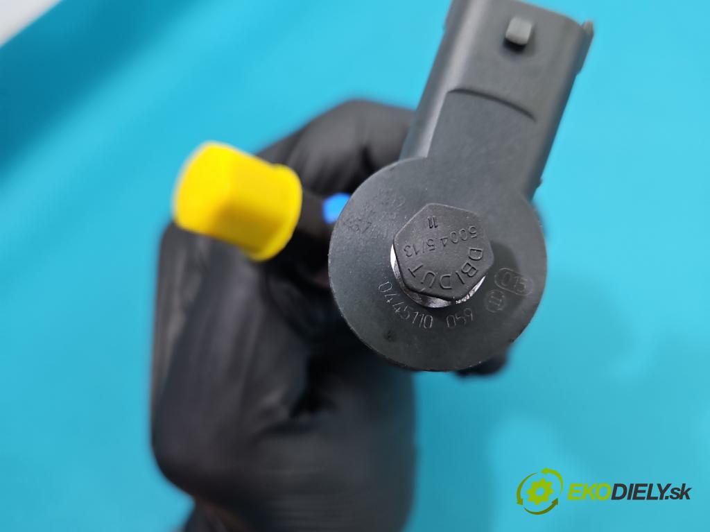 Chrysler Voyager IV 2000-2007 2.5 CRDI 121KM manual 89 kW 2499 cm3 5- vstrek 0445110059 (Vstrekovač paliva)