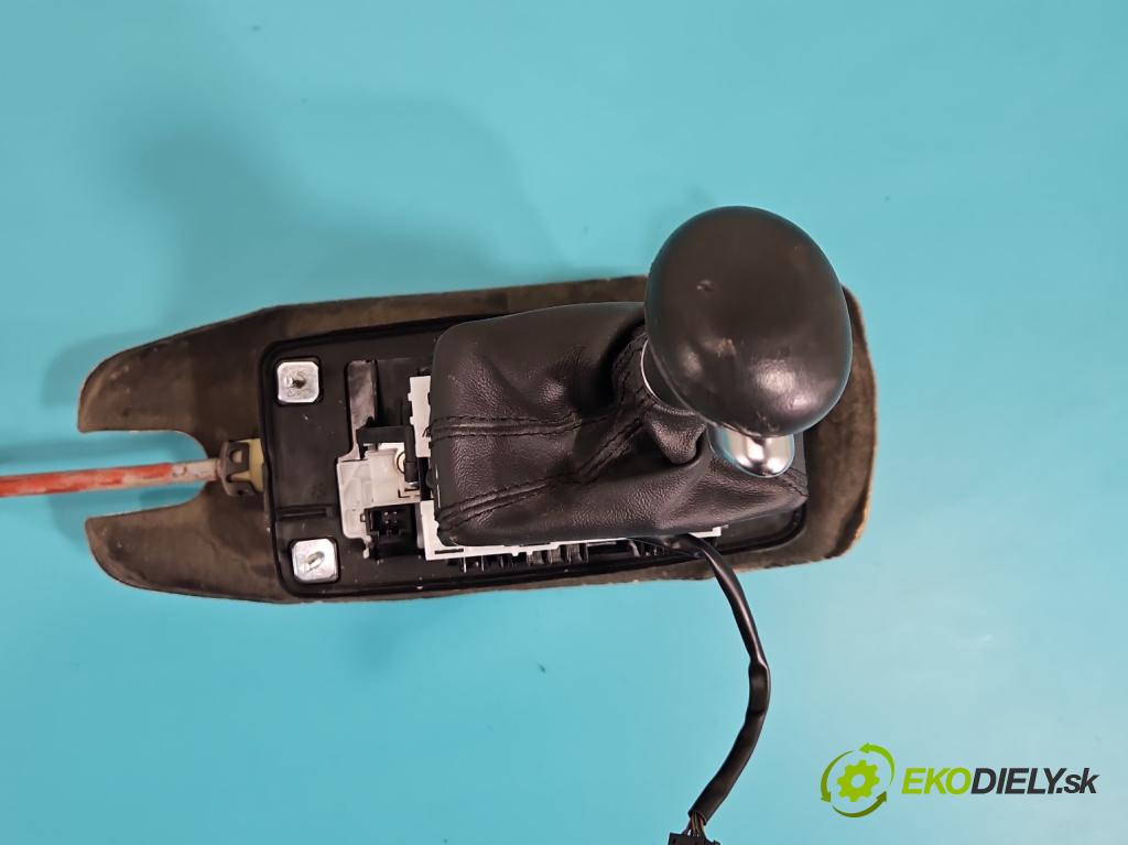 Audi Q5 2008-2016 2.0 TFSI 252KM automatic 185 kW 1984 cm3 5- Páka: Změny: stupeň,rýchlosť 8K1713041M (Rýchlostná páka (kulisa))