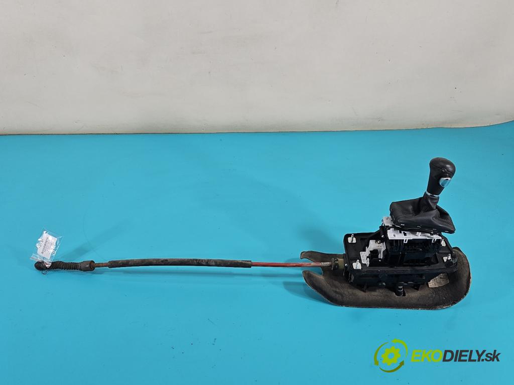 Audi Q5 2008-2016 2.0 TFSI 252KM automatic 185 kW 1984 cm3 5- Páka: Změny: stupeň,rýchlosť 8K1713041M (Rýchlostná páka (kulisa))