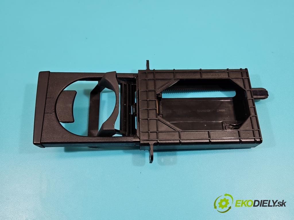 Toyota Avensis II T25 2003-2008 1.8 16V 129 HP manual 95 kW 1794 cm3 5- Rukojeť: na nápoje:  (Držiak (úchyt) na nápoje)