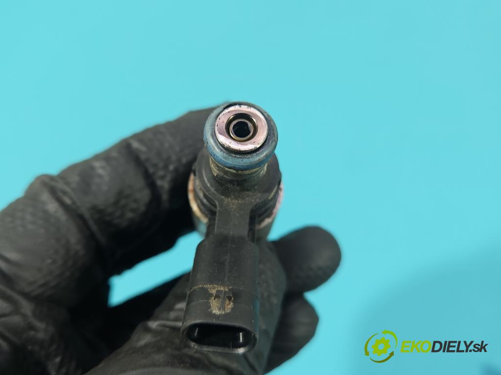 Audi Q5 2008-2016 2.0 TFSI 252KM automatic 185 kW 1984 cm3 5- vstrek 0261500076 (Vstrekovač paliva)