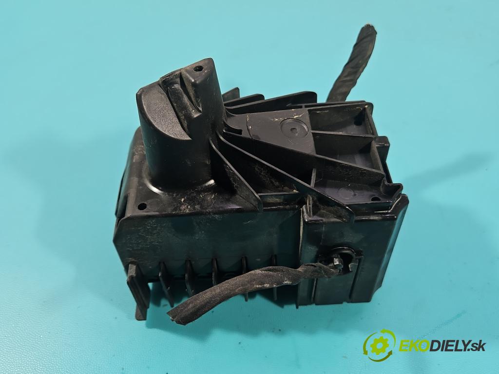 Skoda Fabia III 2014- 2021 1.0 TSI 95 hp manual 70 kW 999 cm3 5- skříňka pojistková 6C0907361F (Pojistkové skříňky)