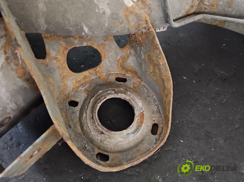 Skoda Fabia III 2014- 2021 1.0 TSI 95 hp manual 70 kW 999 cm3 5- zadní výztuha  (Zadní výztuha)