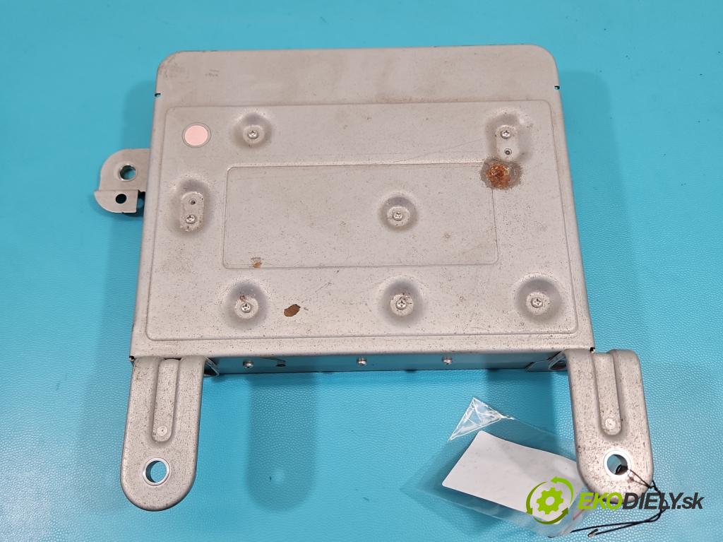 Volvo V40 II 2012-2019 2.0 D3 150 HP automatic 110 kW 1984 cm3 5- Zesilovač: 31409935AA (Zosilňovač)