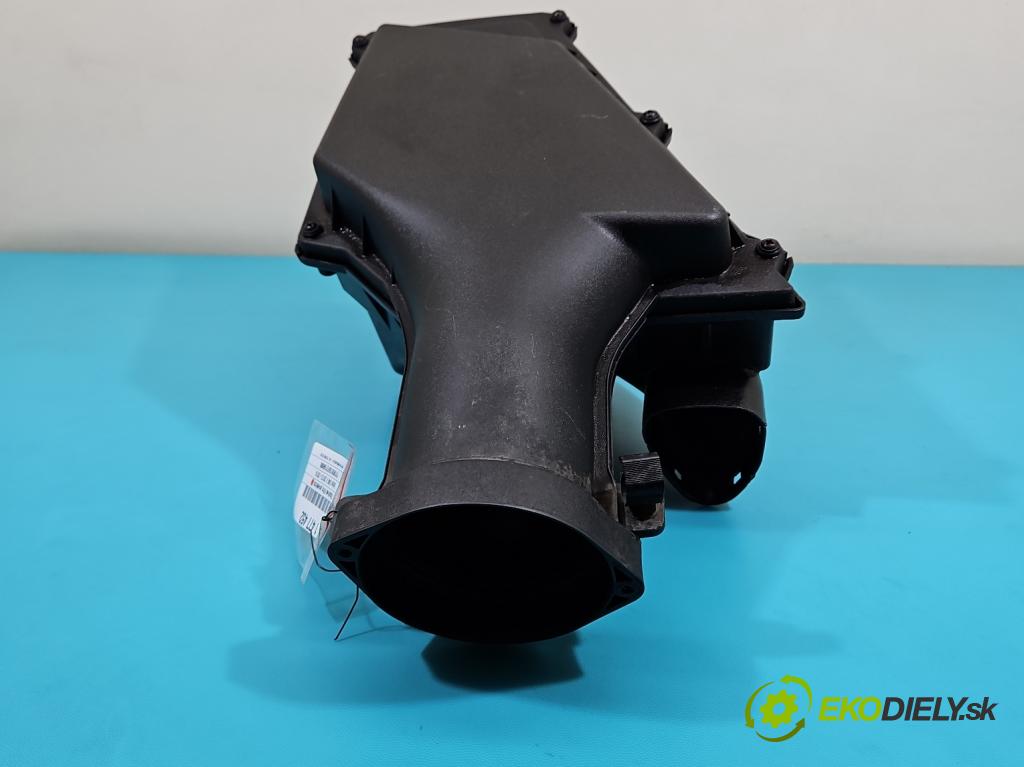Volvo V40 II 2012-2019 2.0 D3 150 HP automatic 110 kW 1984 cm3 5- obal filtra vzduchu 31319645 (Obal vzduchového filtra)
