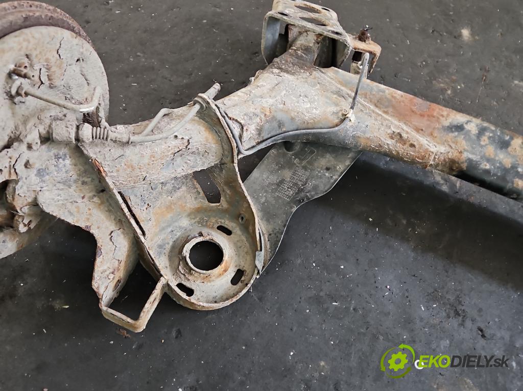 Skoda Octavia I 1996-2010 1.6 8V 75 HP manual 55 kW 1600 cm3 5- zadna výstuha  (Výstuha zadná)