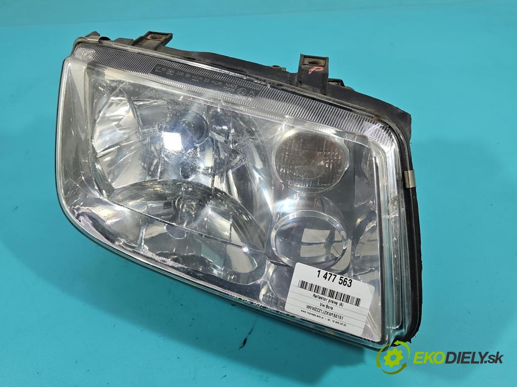 Vw Bora 1.9 tdi 90 HP manual 66 kW 1896 cm3 4- Reflektor: pravý  (Svetlo predné pravé)
