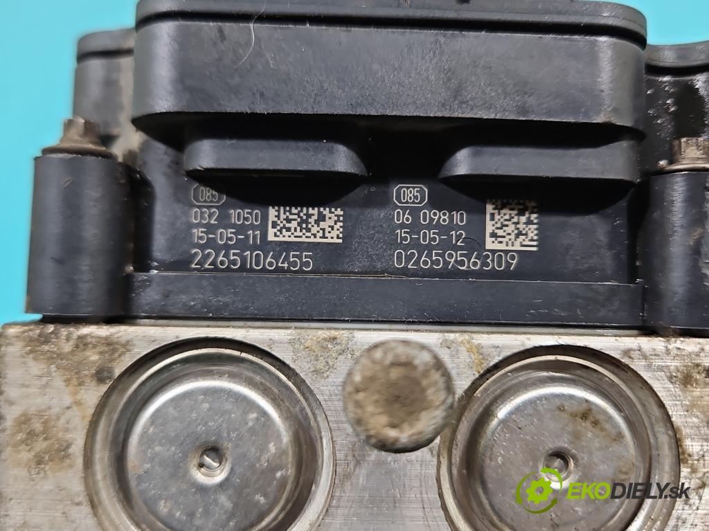 Toyota Aygo II 2014-2022 1.0 vvti 69KM manual 51 kW 998 cm3 5- čerpadlo abs 44540-0H070 (Pumpa ABS)