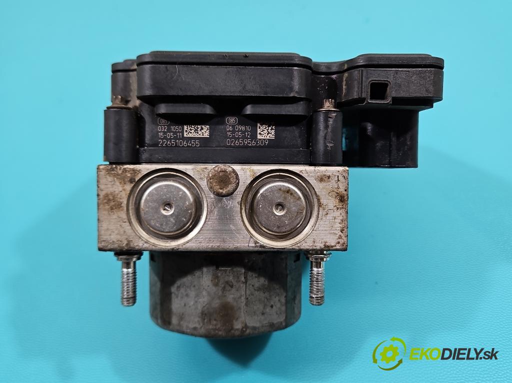 Toyota Aygo II 2014-2022 1.0 vvti 69KM manual 51 kW 998 cm3 5- čerpadlo abs 44540-0H070 (Pumpa ABS)