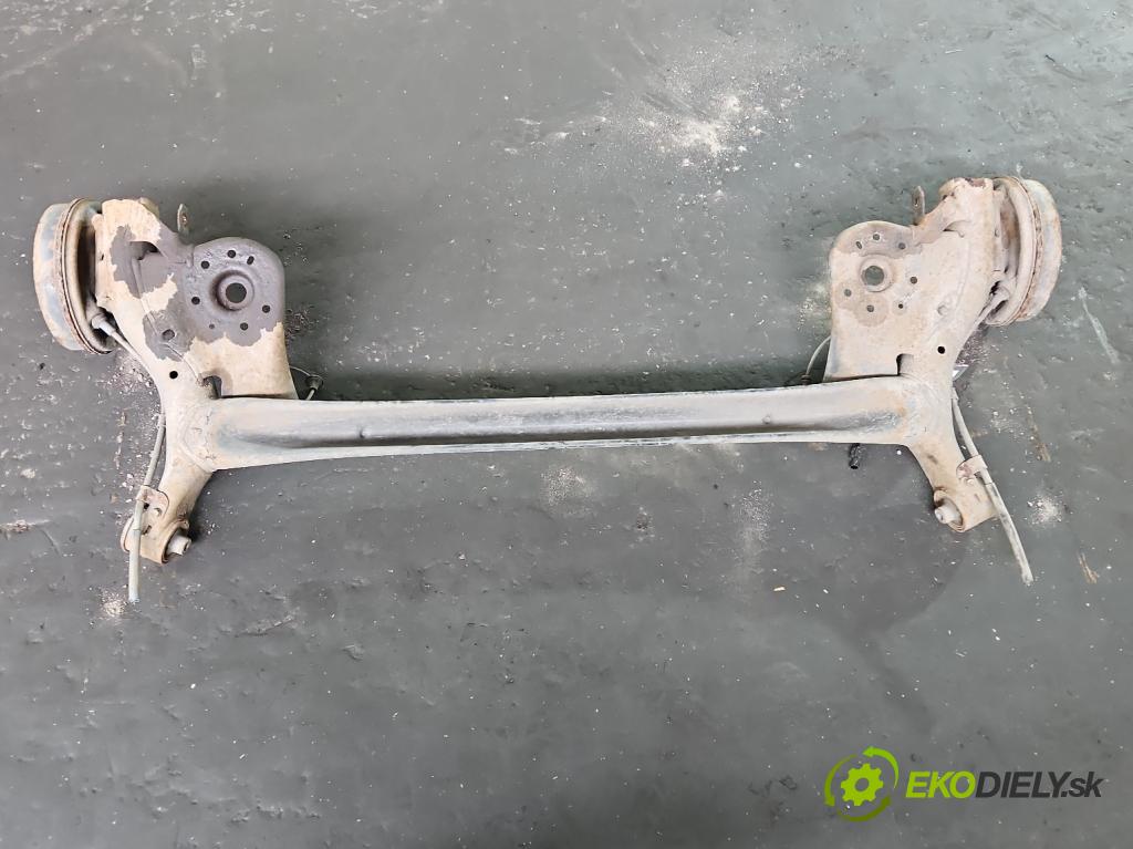 Toyota Aygo II 2014-2022 1.0 vvti 69KM manual 51 kW 998 cm3 5- zadní výztuha  (Výztuhy zadní)