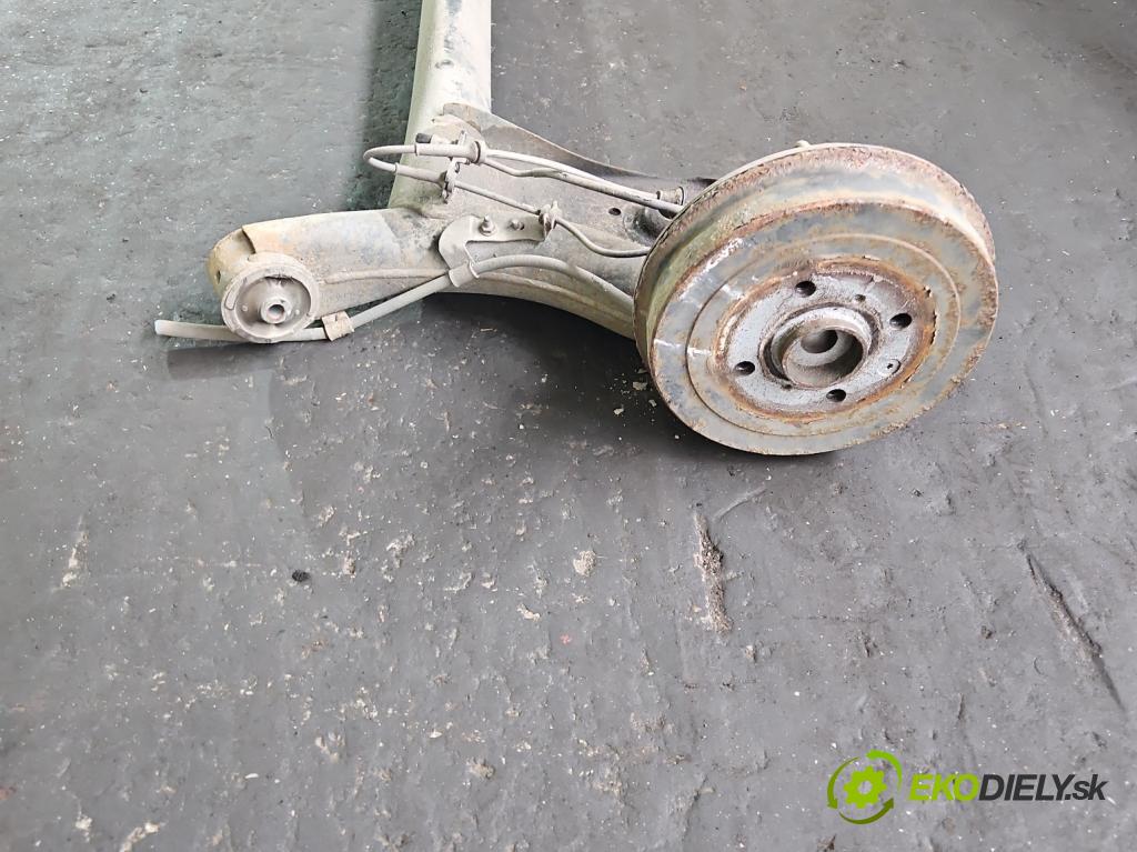 Toyota Aygo II 2014-2022 1.0 vvti 69KM manual 51 kW 998 cm3 5- zadní výztuha  (Výztuhy zadní)